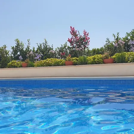 Apartmani Mariela *