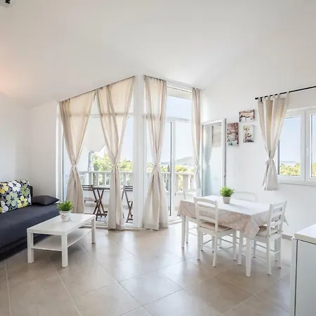 Apartmani Mariela Maslinica